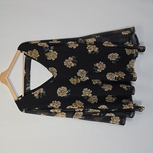 Torrid Black Floral Bell Sleeved Top - Size 2